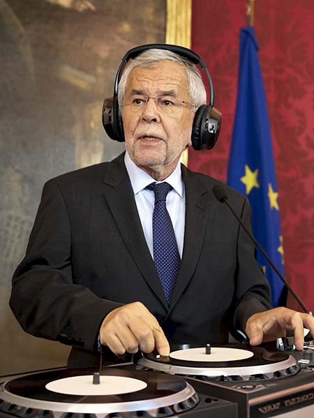 Dr. Dub vinyl culture since 2000